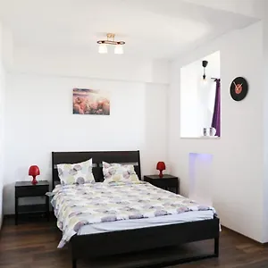 Ultracentral Cozy Near Old Town Бухарест