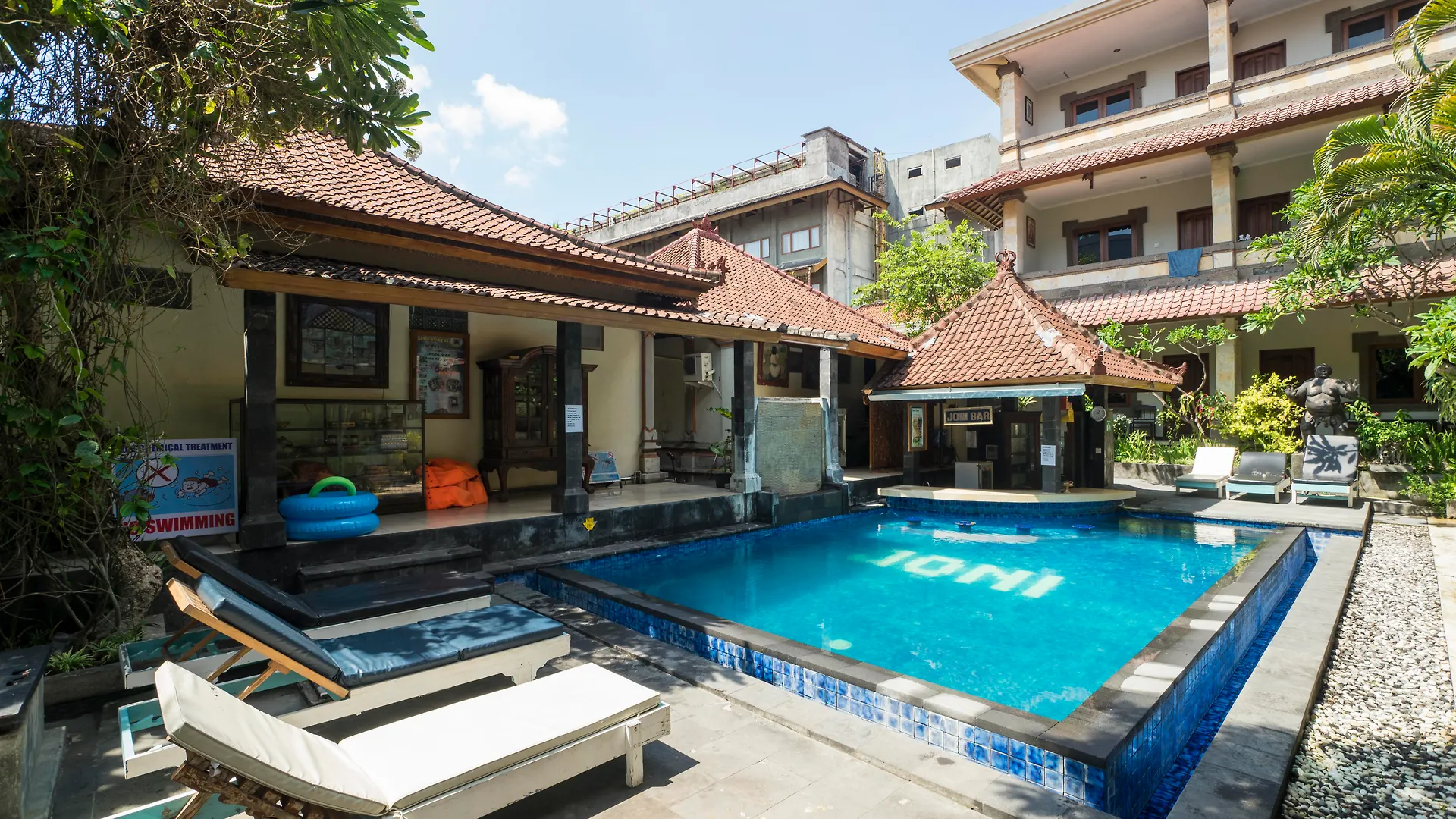 Legian Village Hotel - CHSE Certified Indonesië